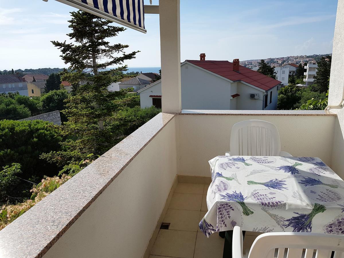 Apartments Monica Novalja Buitenkant foto